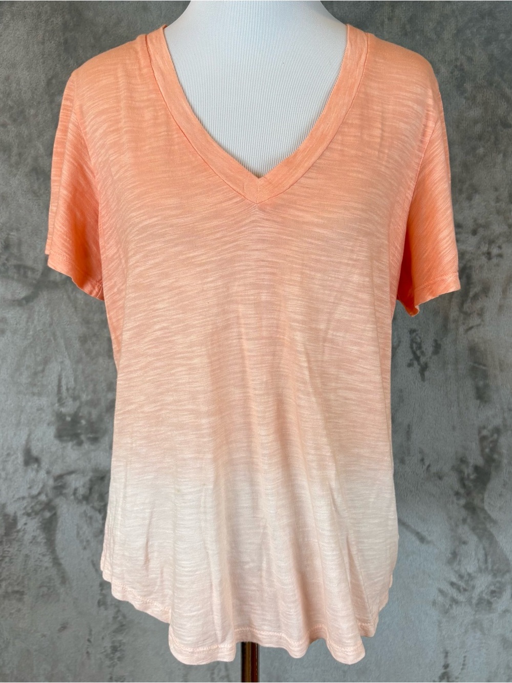 Jessica Simpson V-Neck Ombré Tee - Peach Sz S